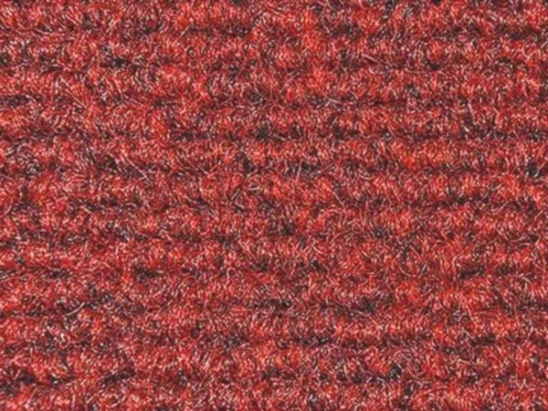 Килимок перед вхідними дверима