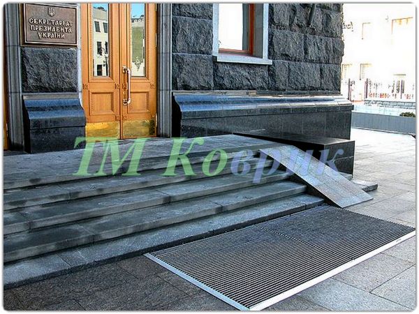 грати льон щітка