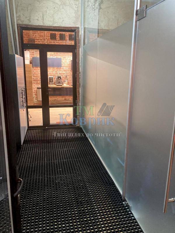 резиновые грязезащитные коврики для входа купить