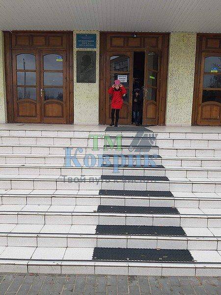 грязезащитное покрытие для ступеней