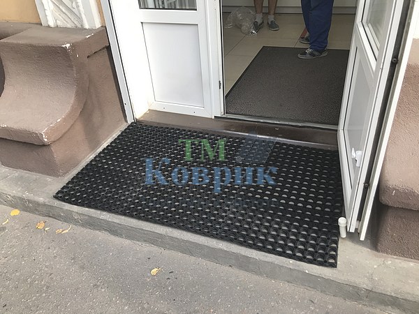 резиновый коврик