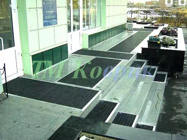 Купити килимок гумовий