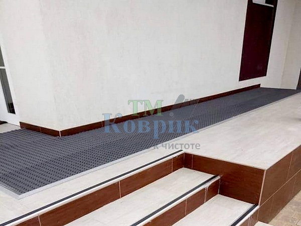 противоскользящее покрытие на крыльцо