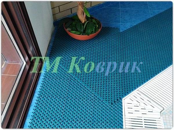 модульное покрытие лоза вокруг бассейна