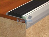 накладки на сходи (одинарні з куточком)