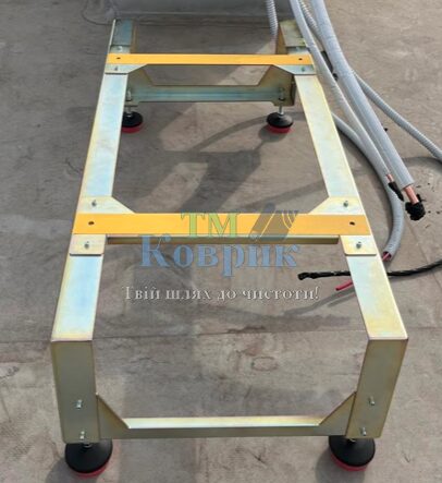 Противоскользящая лента на ступени предупреждающая купить