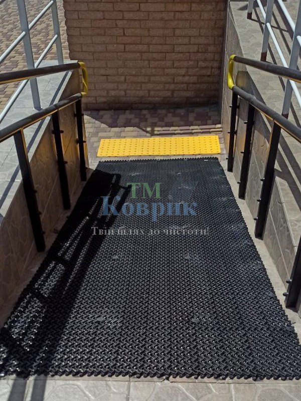 покриття для пандусу