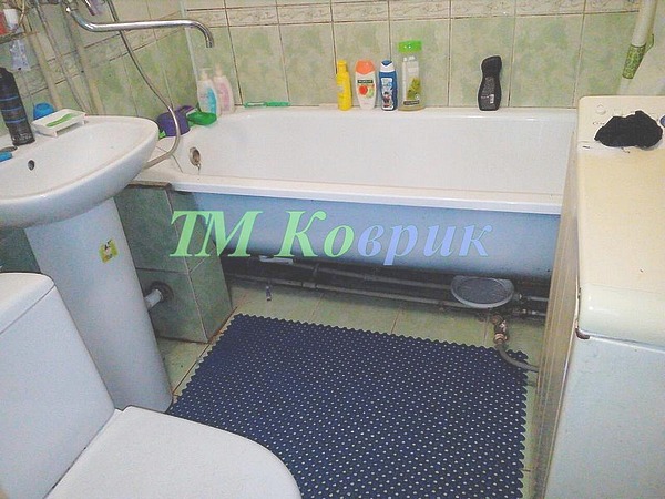 Килимок у ванну