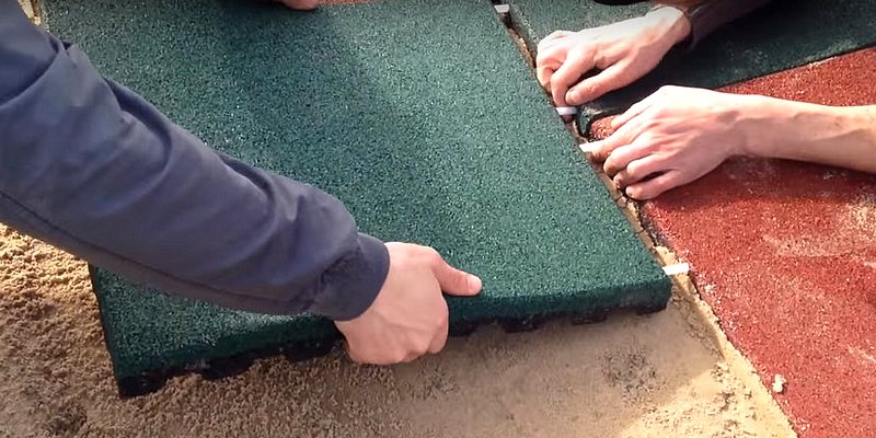 Монтаж резиновой плитки