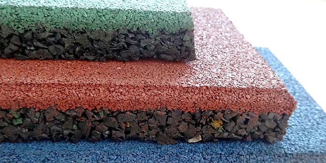 преимуществ резиновой плитки