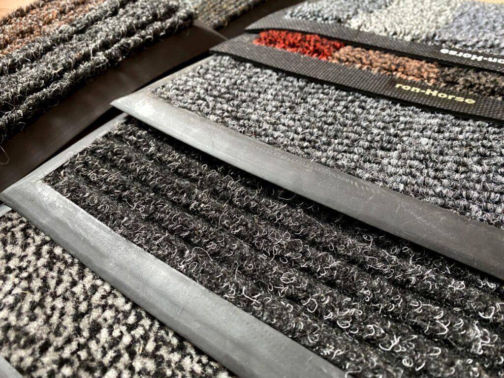 брудозахисні придверні килимки