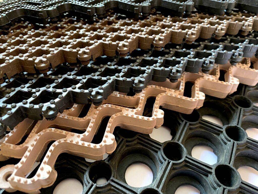 брудозахисні гумові килимки