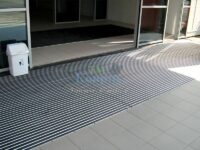 Грязезащитные решетки для входа