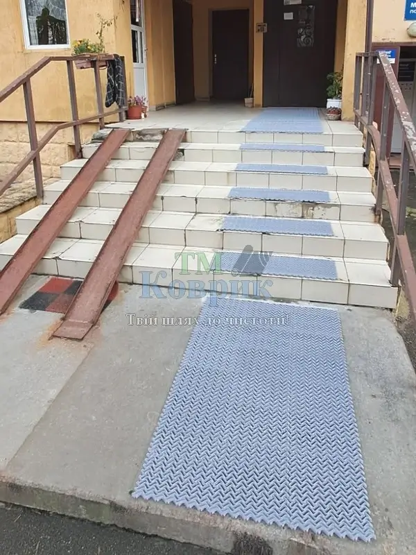 резиновый коврик для крыльца